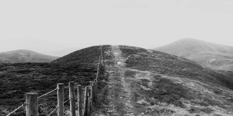 青岛建筑企业必读：跨年度工程收入与成本确认的会计准则实务解析